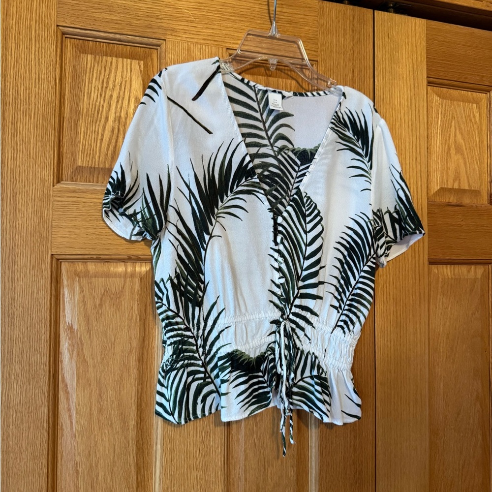 H&M Green and White Palm Leaf Print Blouse